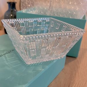Tiffany & Co. Woven Catch All dish with Tiffany Blue Gift Box